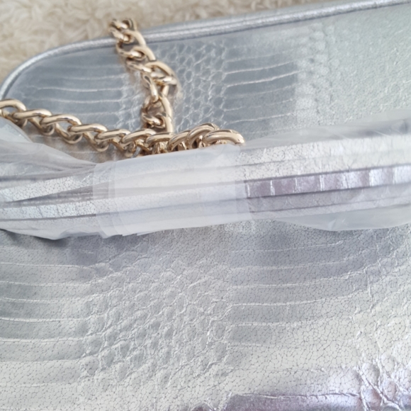 Victoria Secret cross body - Picture 9 of 9